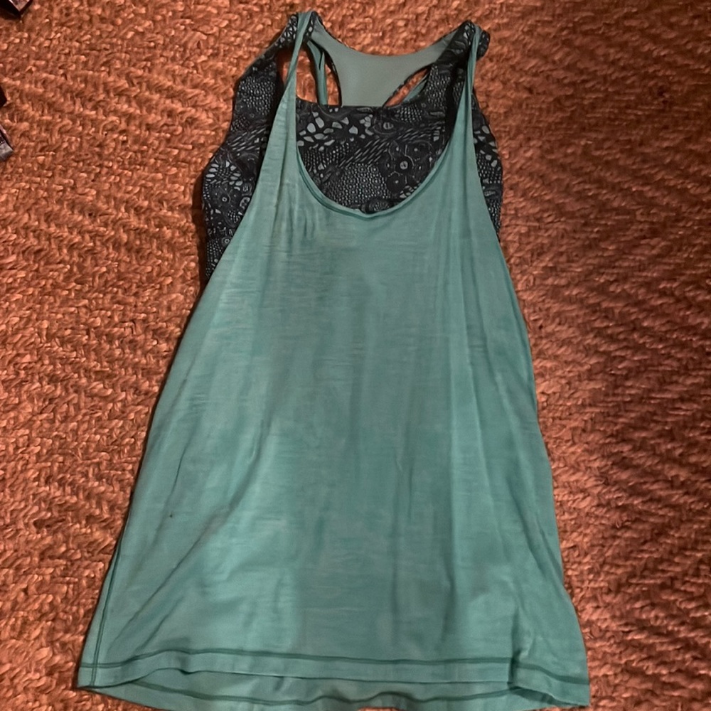 Lululemon top
